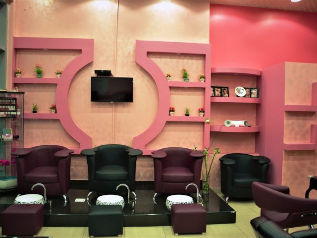 Star Happiness Saloon صالون نجمة السعادة -  - +971 6 545 6122