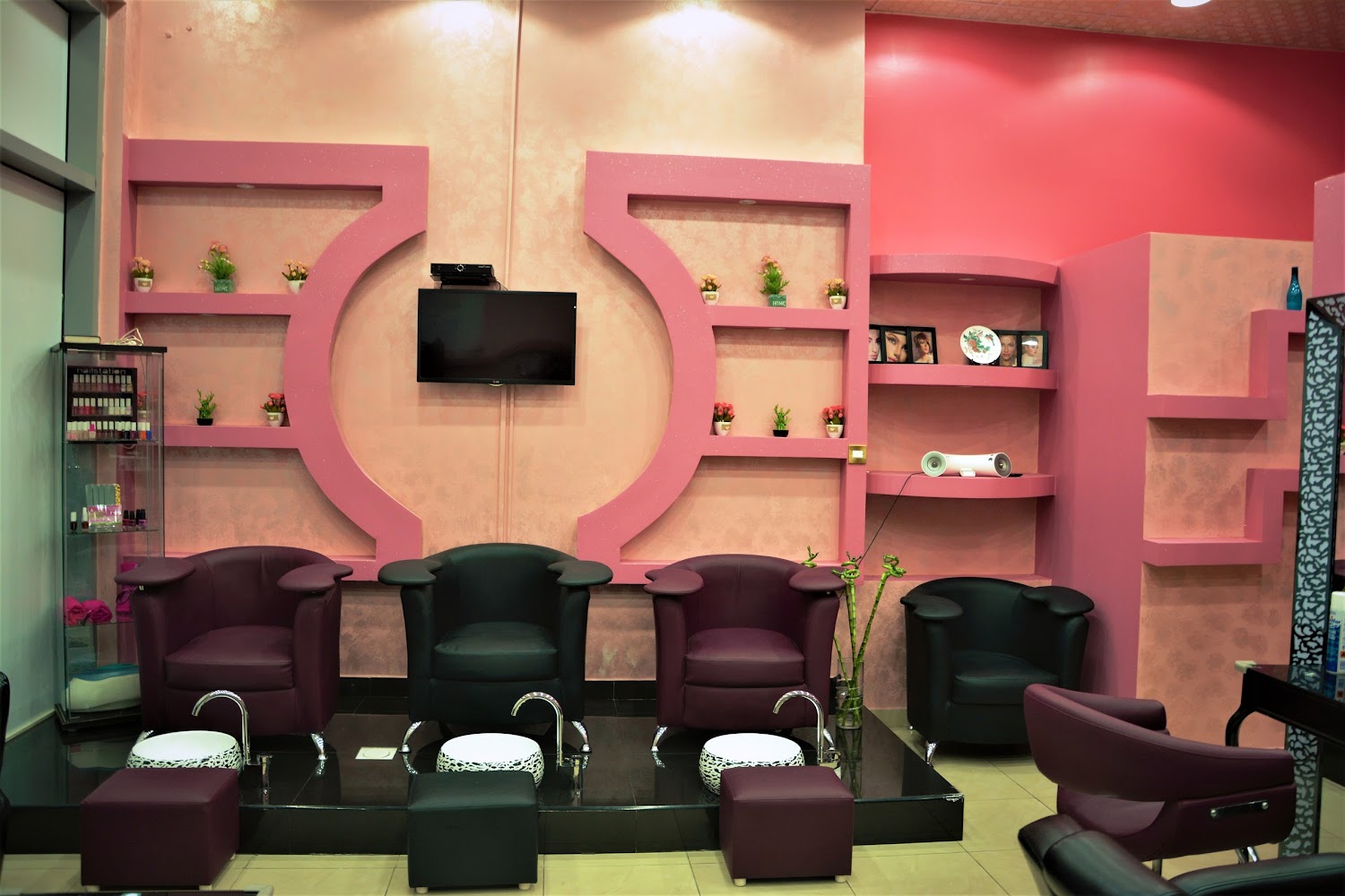Star Happiness Saloon صالون نجمة السعادة - Halwan Suburb - Al Abar - Sharjah