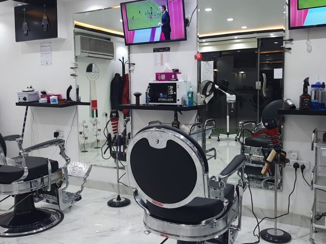 Karim Mohamed Gents Salon - Al Dhannah City - Abu Dhabi