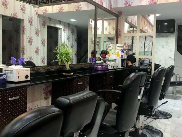 صالون ركن المها للتجميل -  - +971 6 559 2123