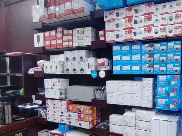 TAWFEEQ COMPUTER | CAFE POS | GAMING PUBG | CCTV | INTERNET - البردي - Sharjah
