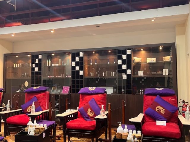 Tips and Toes Al Hamra -  - +971 7 243 3770