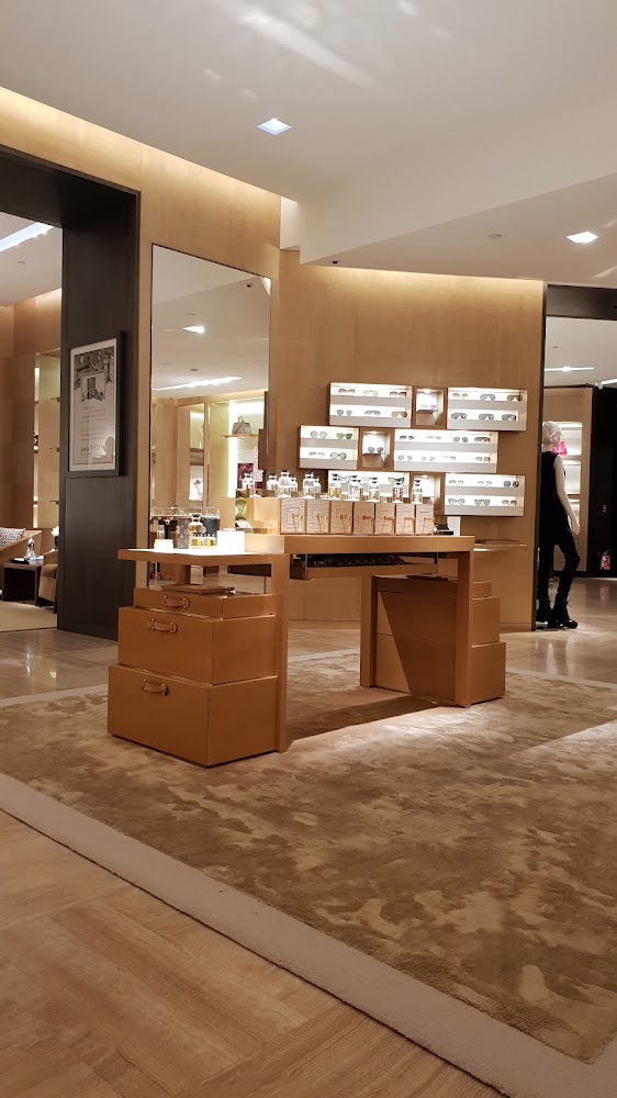 Louis Vuitton Abu Dhabi Galleria Mall - Jazeerat Al Maryah - Abu Dhabi Global Market Square - Abu Dhabi