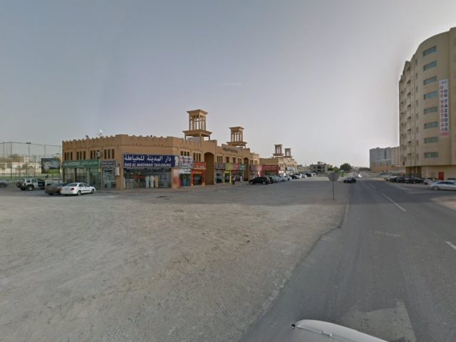 الوضوح للعبايات -  - +971 50 349 6573