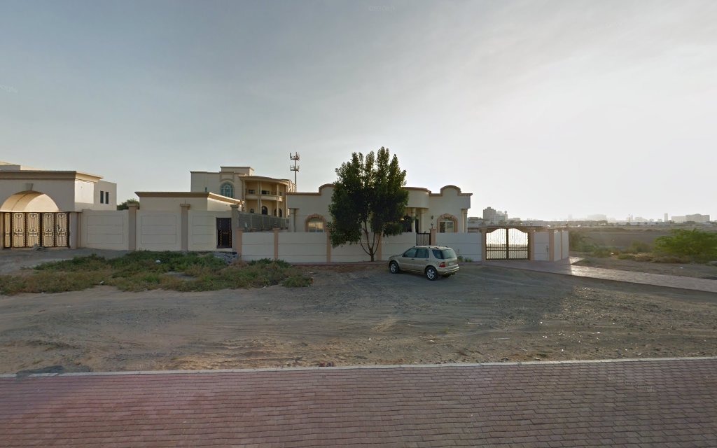 مركز ترميم الشعر - Al Jerf 2 - Ajman