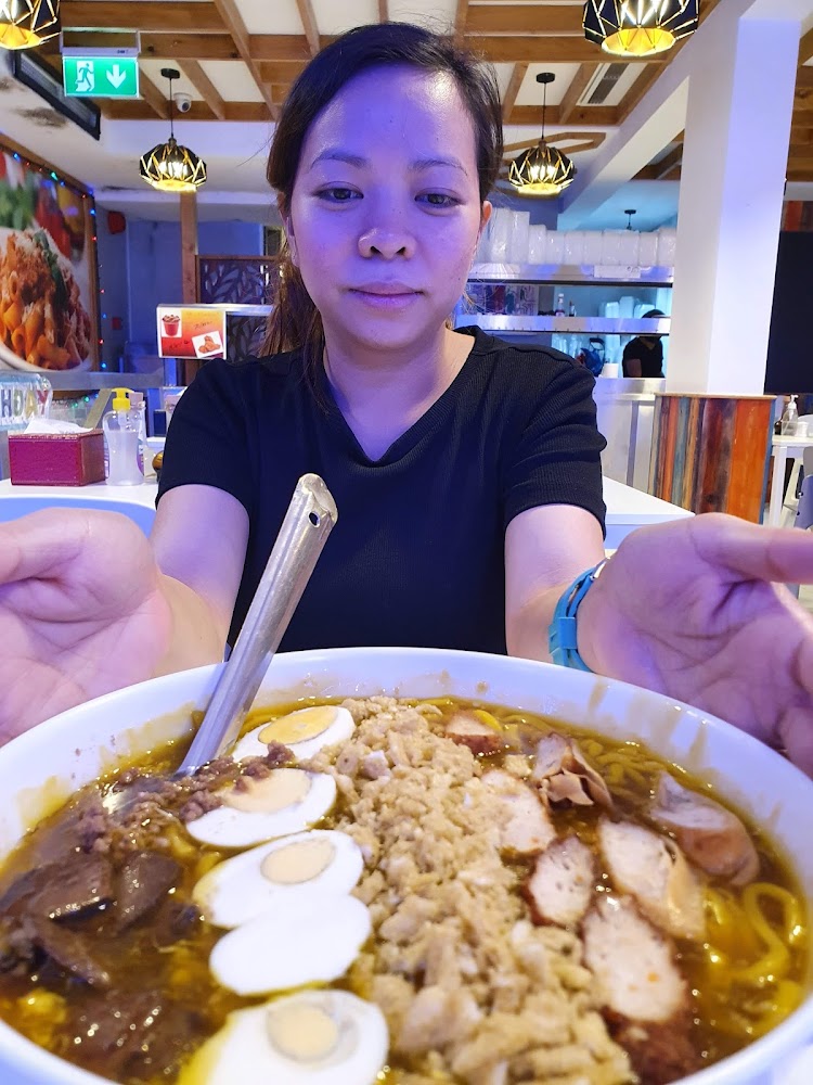 El Batangueno Restaurant - Grill BBQ & Lomi House - Satwa