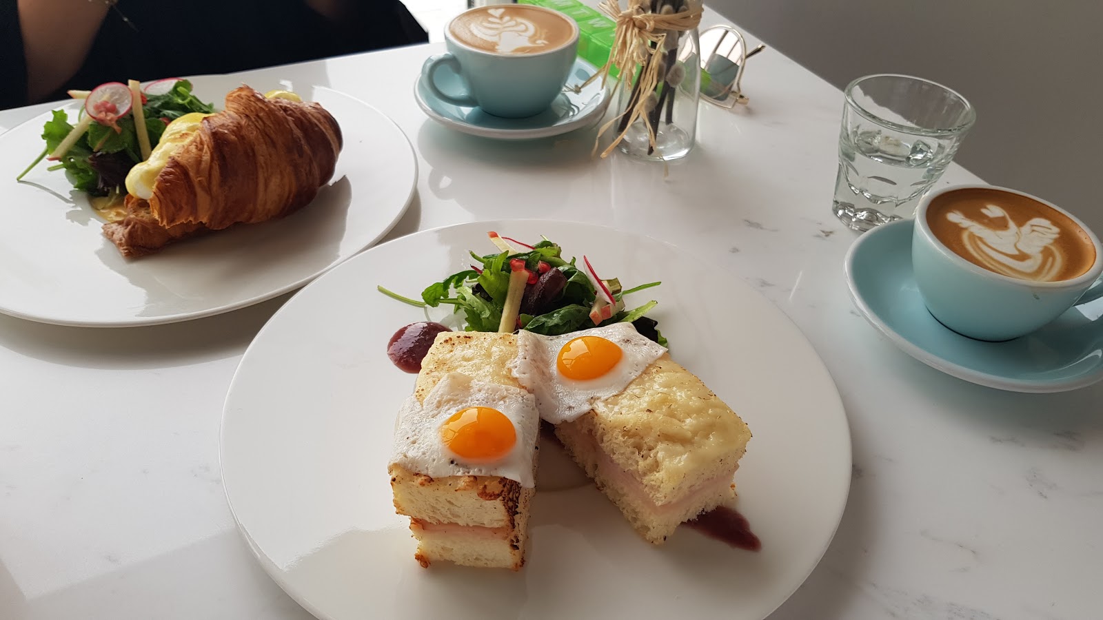 Notes Cafe - AbuDhabi - - +971 50 904 4795