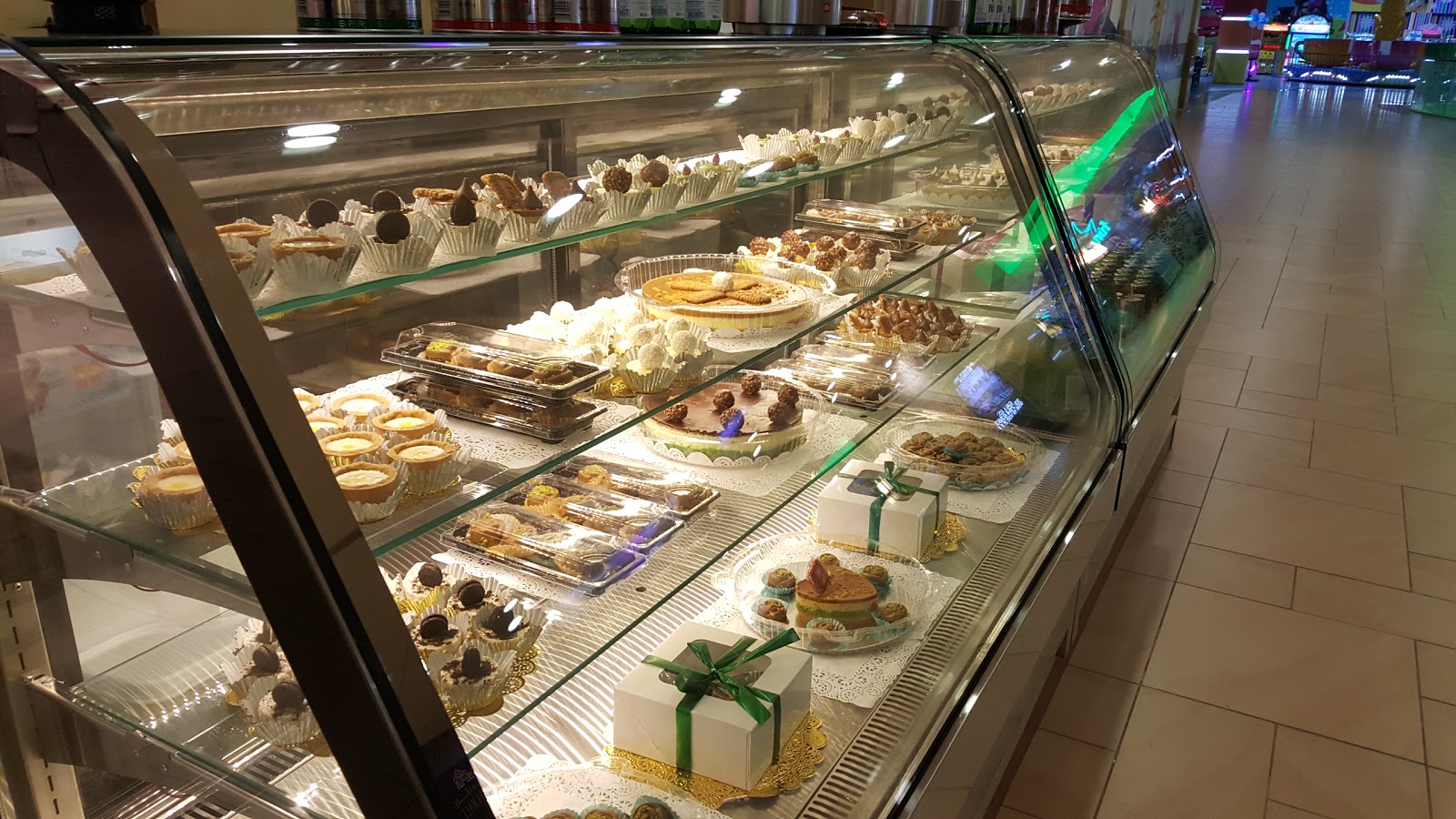 Ranjinh Cheesecake Cafe - Industrial Area - Abu Dhabi