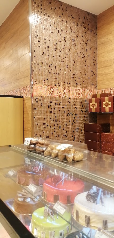Oven Hot Bakery & Sweets - Zone 1 - Abu Dhabi