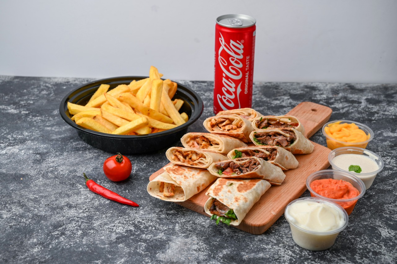 Shawarma stop - Industrial Area - Abu Dhabi