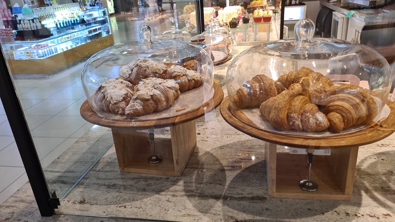 Bloomsbury's Bakery - Zone 1 - E19 - Abu Dhabi