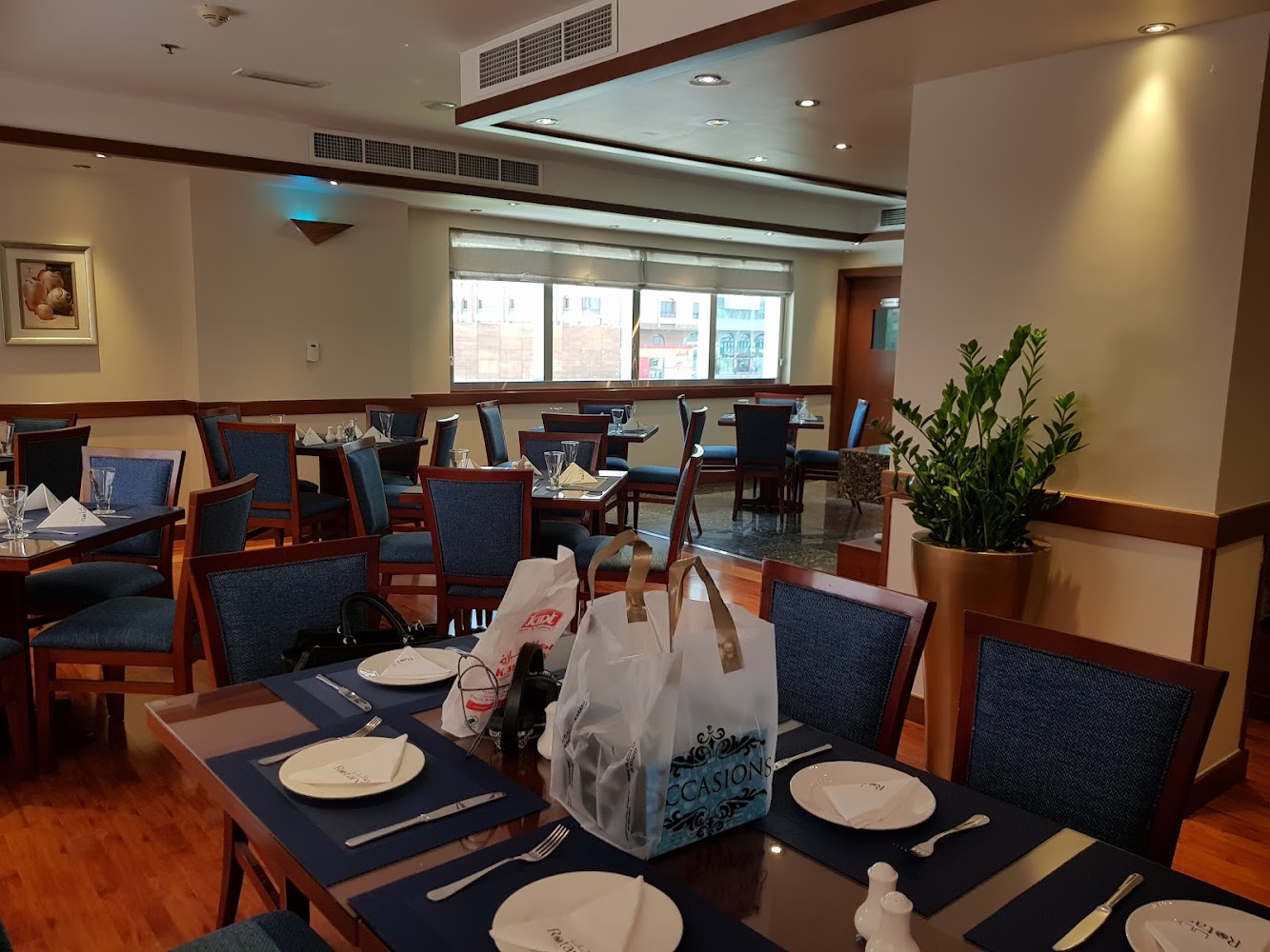 Al Dar Restaurant - Zone 1 - E19 - Abu Dhabi