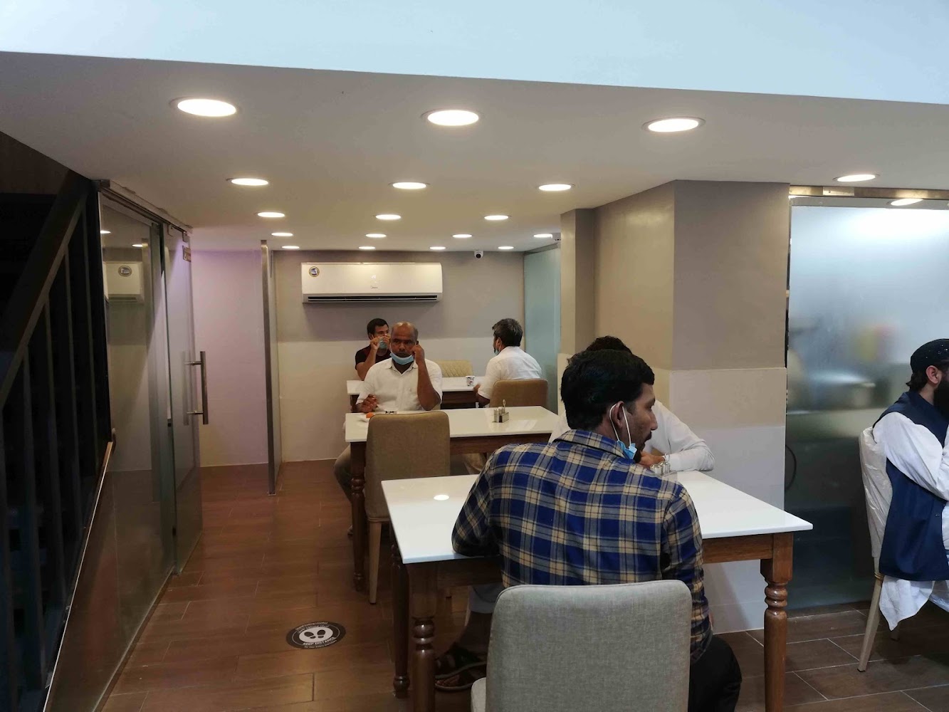 Abdul Aziz Restaurant-مطعم عبد العزيز - Industrial Area - Abu Dhabi