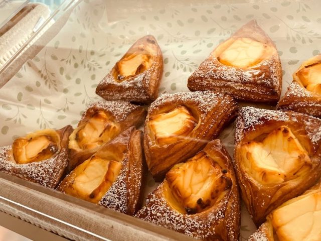 Mylk Bakery & Cafe -  - +971 2 626 0570