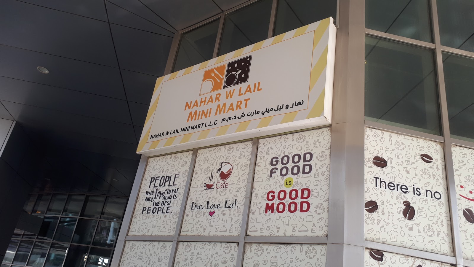 AM PM mini Mart - Business Bay - Dubai