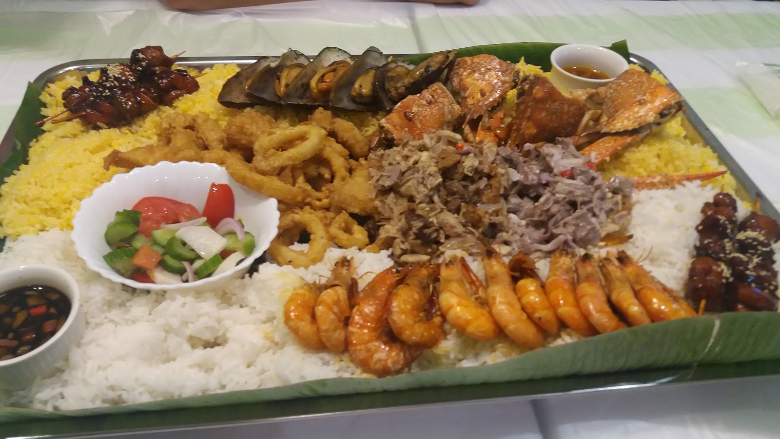 Silver Bucket Plus Restaurant - Central District - Abu Dhabi