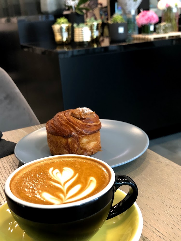 Verve Flowers & Specialty Coffee - Flamingo Mall - Ajman